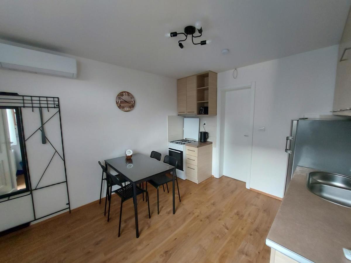 Garden House Novi Sad Apartment ภายนอก รูปภาพ